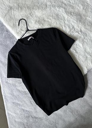 Черная футболка zara