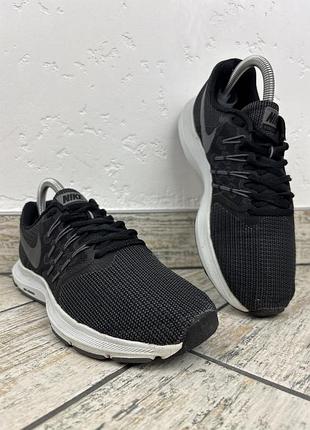 Nike run swift 3
