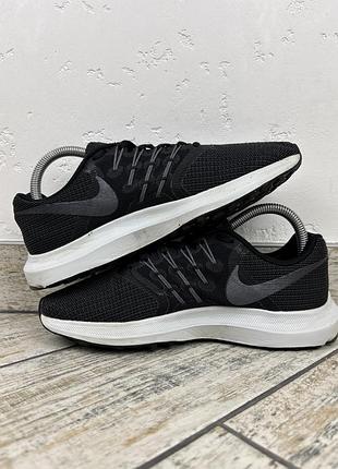 Nike run swift 5