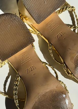 Золотисті босоніжки zara 3
