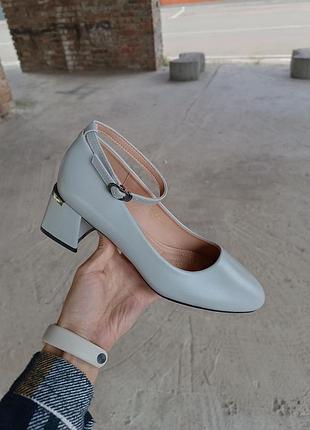 Женские серые туфли с ремешком на устойчивом каблуке meideli 36-40 р