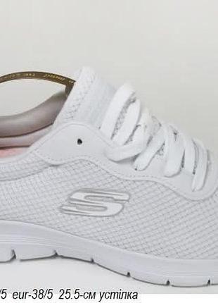 Кросівки skechers 38.5