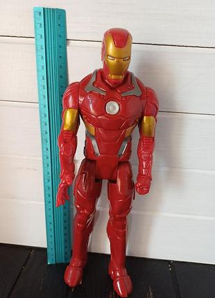 Игровая фигурка железный человек iron man из серии marvel avengers titan hero series от hasbro, 2013