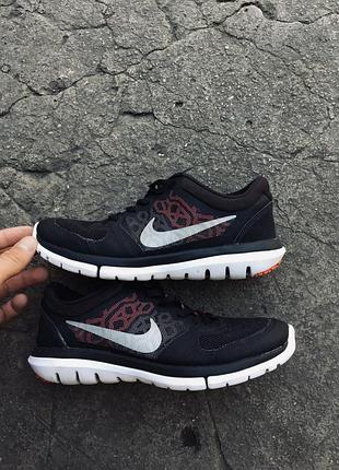 Спортивные кроссовки nike flex run 36,5 размер 37 оригинальные для спорта бега зала