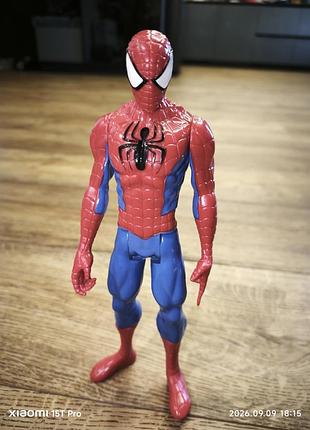 Фигурка spider man человек паук от hasbro 2013 год