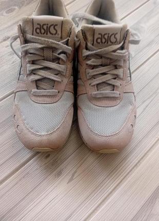 Кроссовки asics размер 39,5. 2