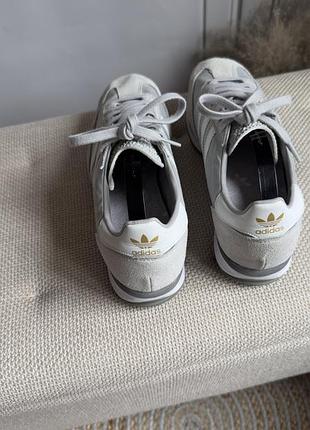 Кросівки adidas 4