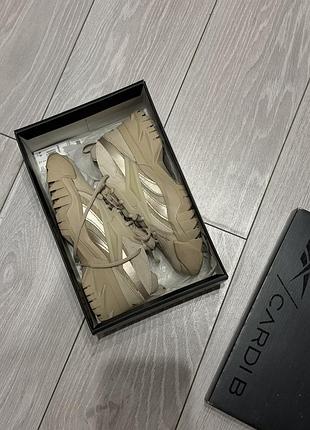 Кросівки reebok cardi b