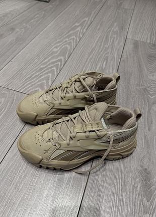 Кросівки reebok cardi b 4