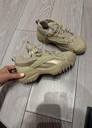 Кросівки reebok cardi b 6