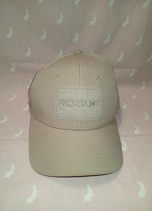 Кепка rogue.