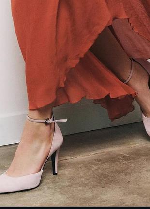 Стильные новые туфли zara в пудровом цвете из натурального замша в размере 40-41🔥