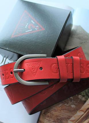 Женский кожаный ремень guess красный