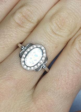 Кольцо серебряное с опалом 17,5 2,49 г 2