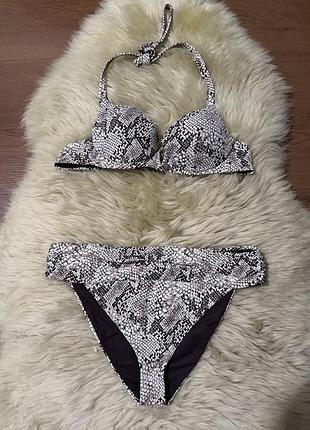 Шикарний купальник calzedonia