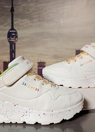Яркие детские кроссовки skechers air-cooled memory foam с красочным акцентом и массивной подошвой. размер 30, длина стельки 19 см