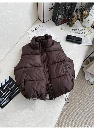 Жіноча утеплена жилетка oversize. плащівка. еко пух, модель 8847, шоколадный