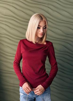 Лонгслив женский с асимметричным вырезом