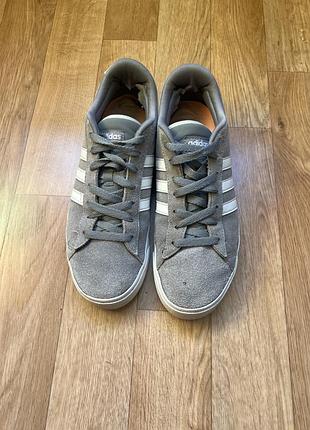 Кроссовки adidas 2