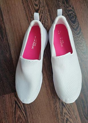 Skechers женские кроссовки 4