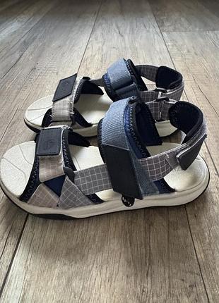 Босоніжки zara 3