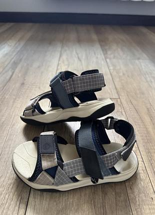 Босоніжки zara