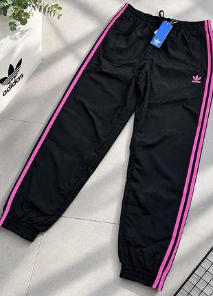 Оригінальні спортивні штани adidas originals