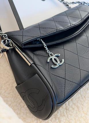 Сумка чорна ultimate soft shoulder bag 2
