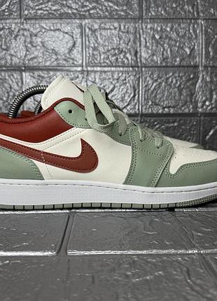 Жіночі кросівки air jordan 1 low gs sail jade horizon redstone 553560‑133