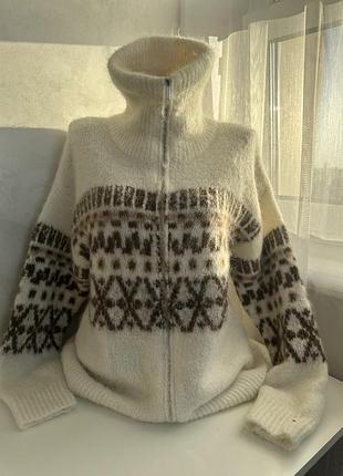 Супер теплий новенький кардиган на замочку