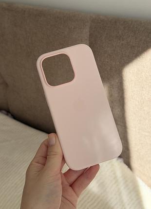 Чехол на iphone 16 pro ніжно рожевий