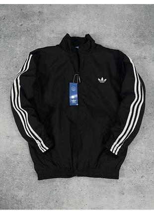 Вітровка adidas. водовідштовхувальна плащівка. дві кишені на змійці., черный