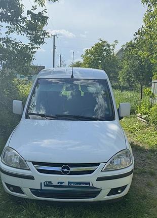 Продам opel combo 1,3 ctdi 8