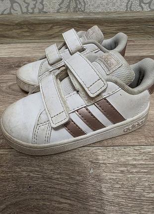 Детские adidas 21р 2