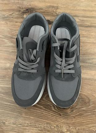 Чоловікі кросівки 2