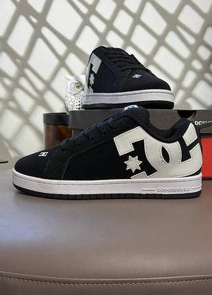 Жіночі кросівки dc shoes court graffik black white