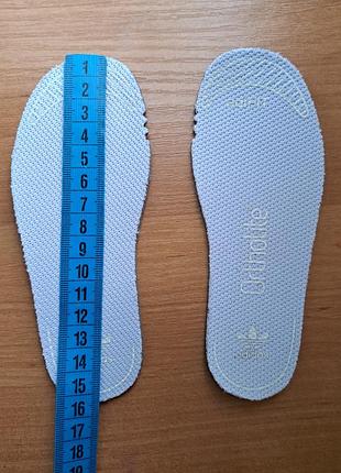 Оригінальні кросівки adidas p24 9