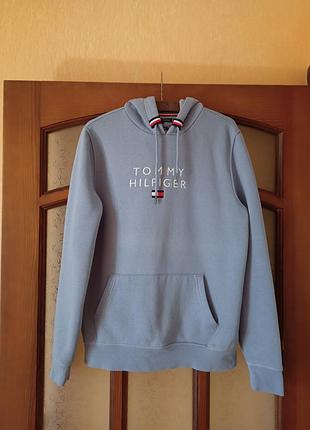 Худи от бренда tommy hilfiger