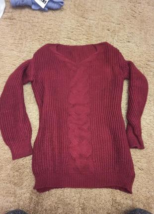 Красивый бордовый вязанный свитер с косой4 фото