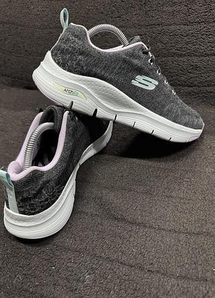 Кросівки жіночі skechers