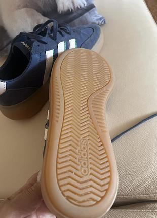 Кросівки adidas 8