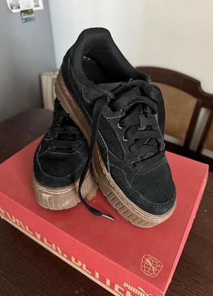Кросівки для дівчат puma