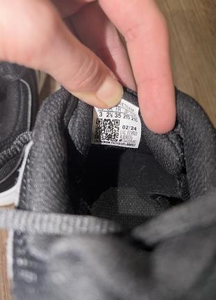 Кроссовки adidas 5