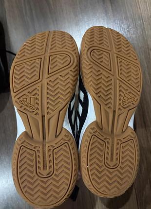 Кроссовки adidas 4