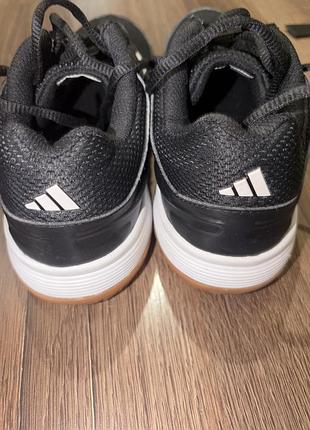 Кроссовки adidas 3