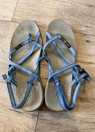 Сандалі keen 6