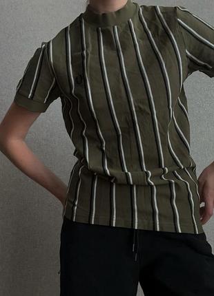 Футболка fred perry оригінал xs смужка хакі