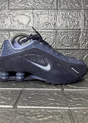 Женские кроссовки nike shox r4 trainers im8462-451