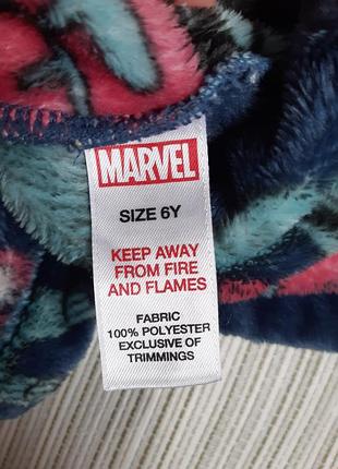 Плюшевый халат с капюшоном "marvel" 6р 9
