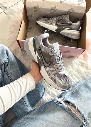 Nike v2k runtekk metallic grey